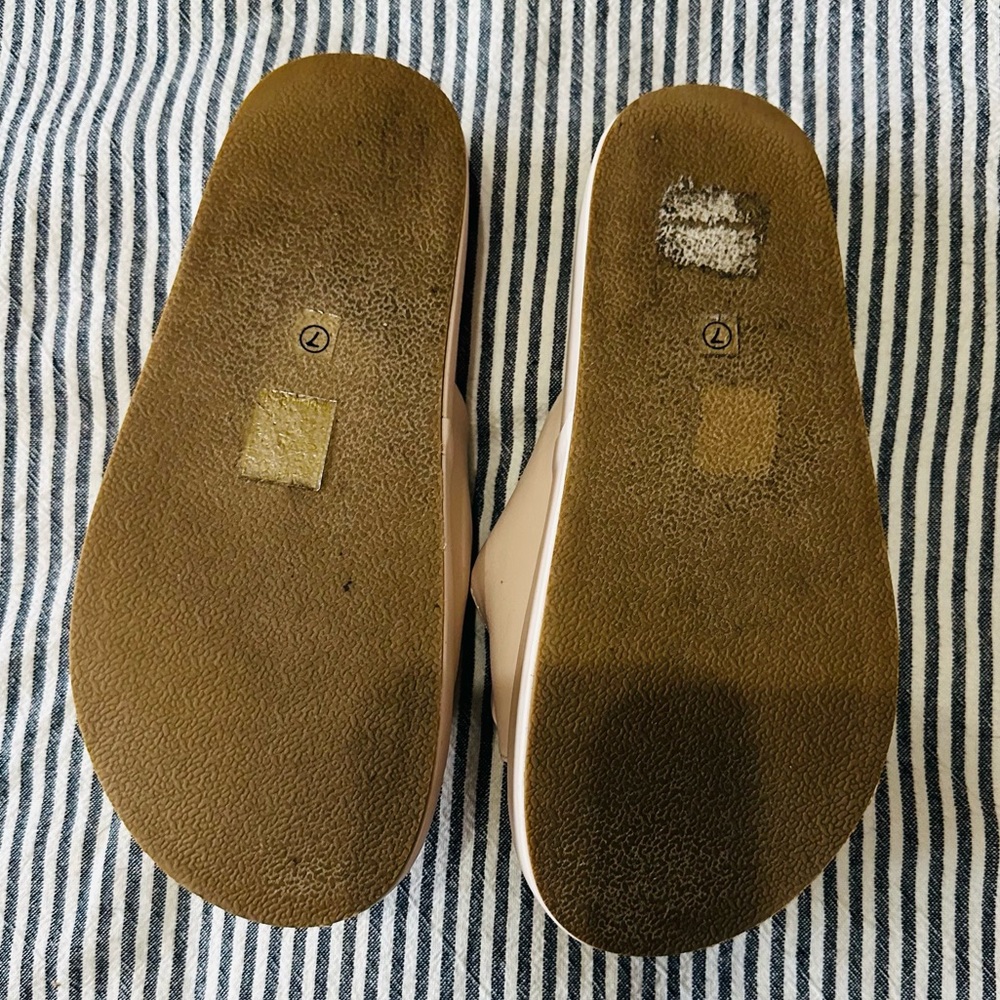 ShuShop- Kiki. Blush  Bow Slide Sandals. Like new. - Picture 10 of 11